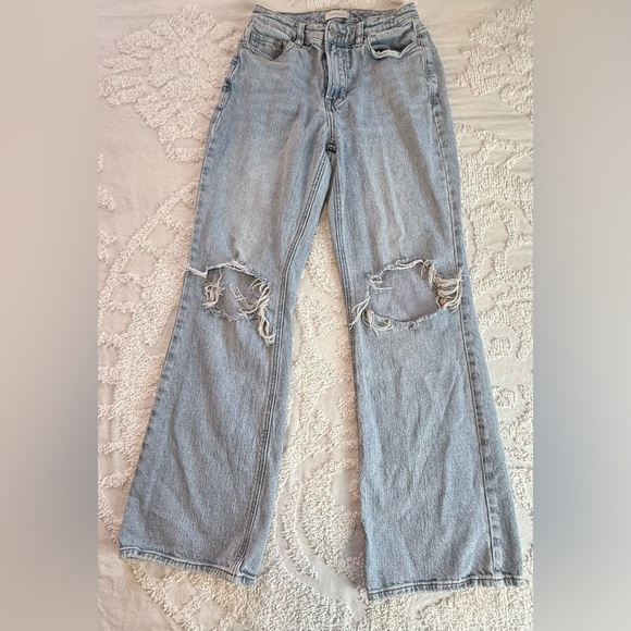 Women's Distressed Light Blue Jeans - Picture 1 of 5
